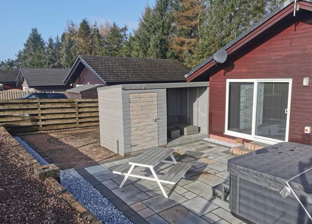 Cairnyard Lodges - Woodrow Beeswing Eksteriør billede